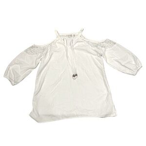 Simply Noelle Open Shoulder Lace Detail Flowy Cotton Blouse | White | Size S/M